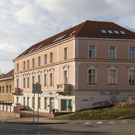 Sunshine Apartment Near The City Center Praga Exterior foto