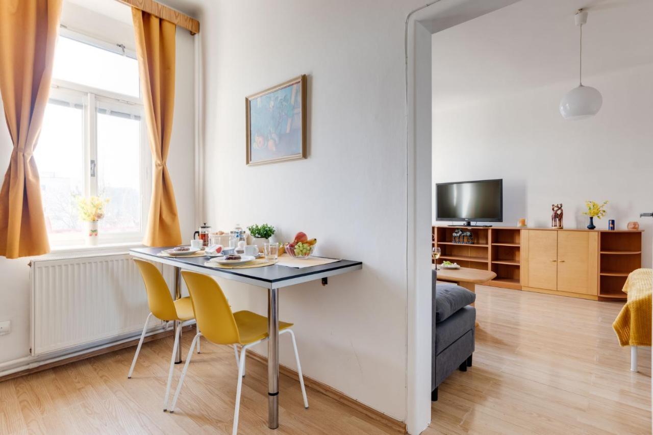 Sunshine Apartment Near The City Center Praga Exterior foto